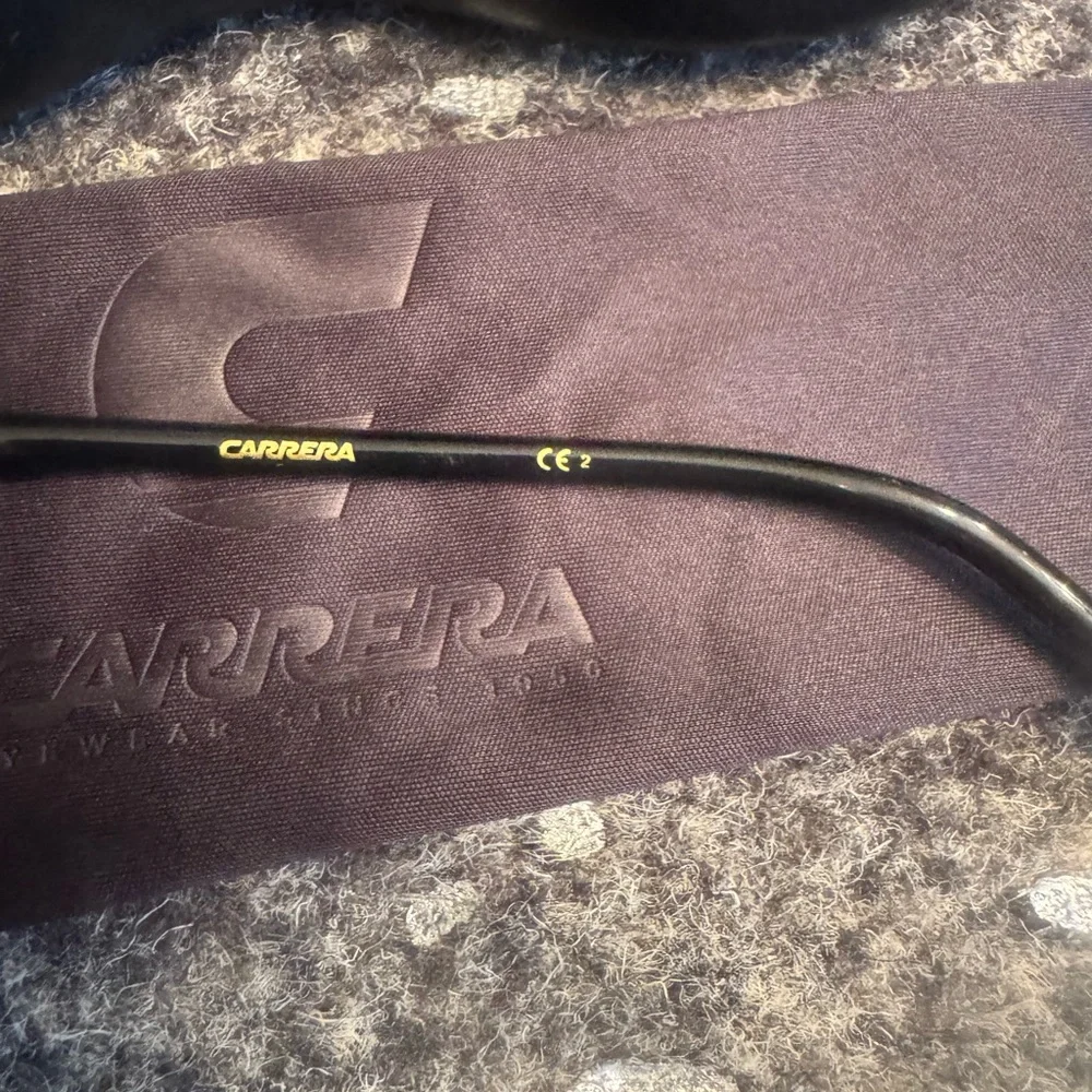 Carrera Black Sunglasses with Brown Gradient Lenses and Red Accent - Picture 3 of 8